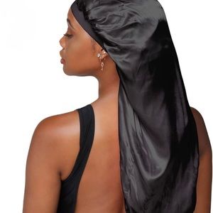 Long satin bonnets